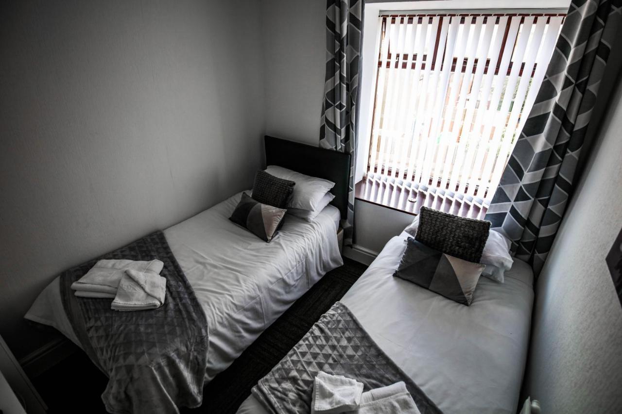 St Hilda Guesthouse 利物浦 外观 照片